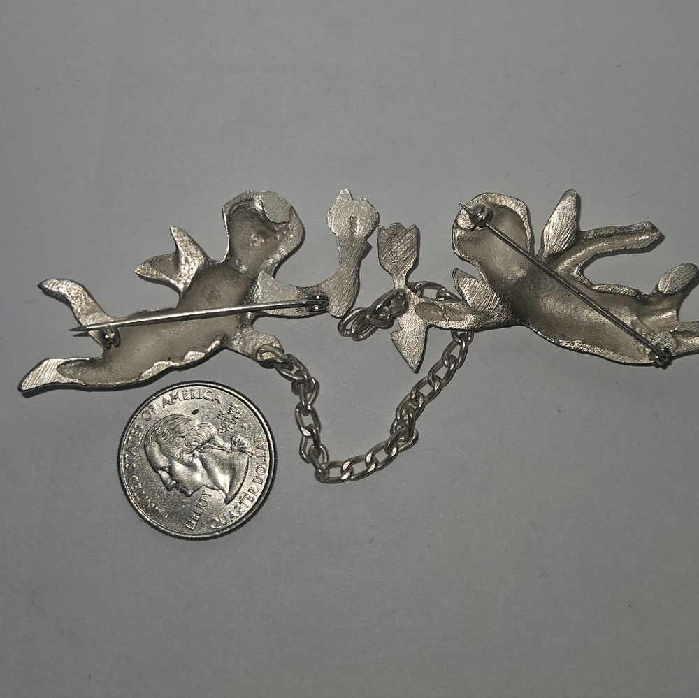 Vintage 1940's Sterling Silver Cherub Figurine Brooch With Original Chain - Picture 4 of 5